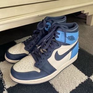 Jordan 1 Obsidian Sneakers